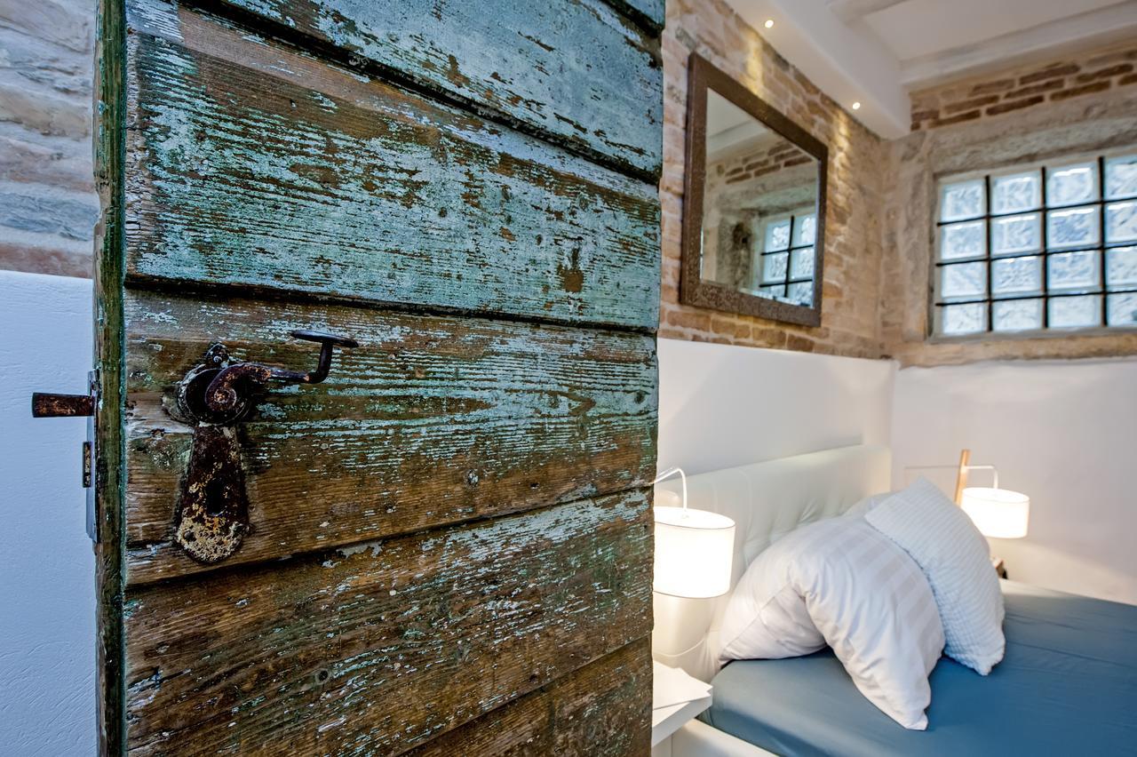 Luna Rooms And Studios Rovinj Exterior foto