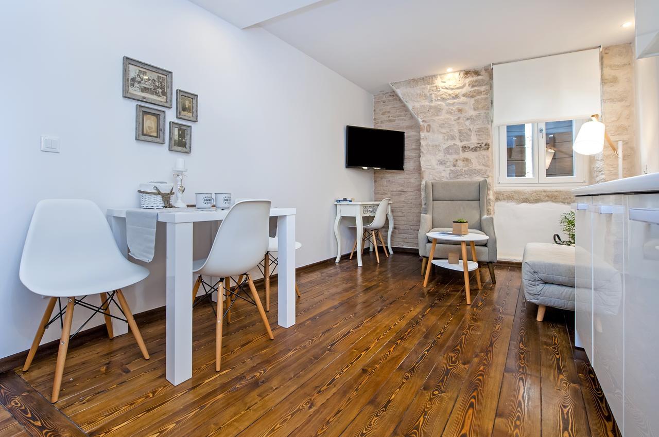 Luna Rooms And Studios Rovinj Exterior foto